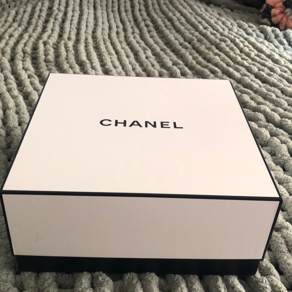 Chanel Box